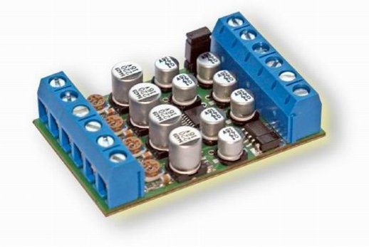 Разветвитель-усилитель видеосигнала Кубрис AVD104NT HD