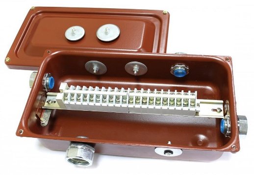 Коробка клеммная металлическая с муфтами АТК для трубной электропроводки ЗЭТА ККМА-20 У2 IP54 (zeta30373)